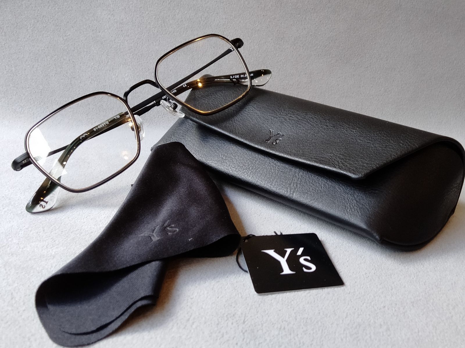 Y's ワイズ  レディース 眼鏡 メガネ フレーム 81-0031-2 Y's (ワイズ) EYEWEAR 81-0031-2 // BLACK HALF MATTE ＆ BEIGE ［made