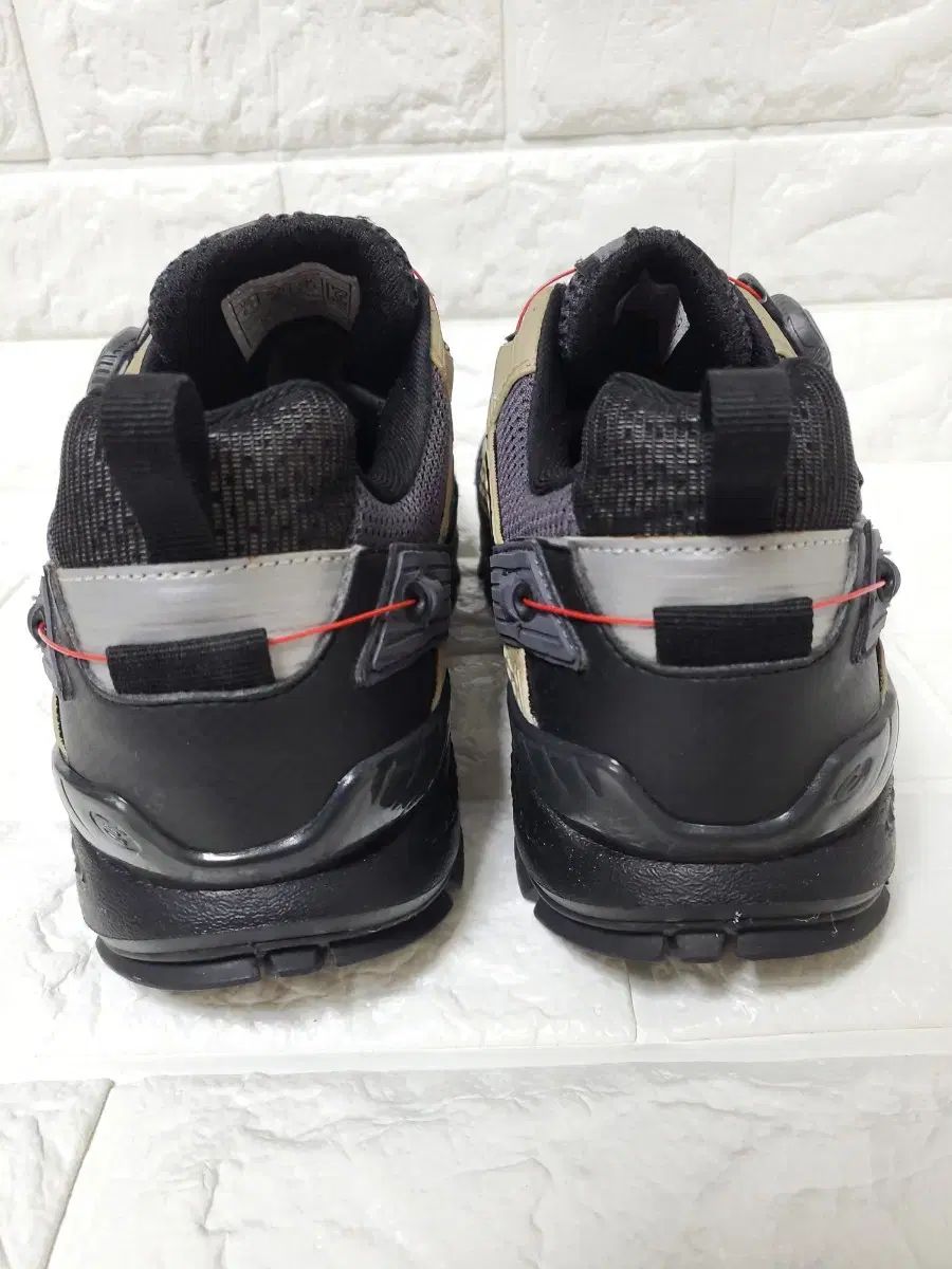 アイダー GORE-TEX 登山靴兼トレッキングシューズ 24.5cm OLIVEOS_COM_TR