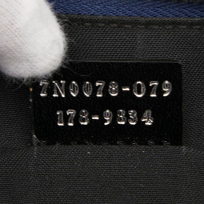 フェンディ バッグバグズ