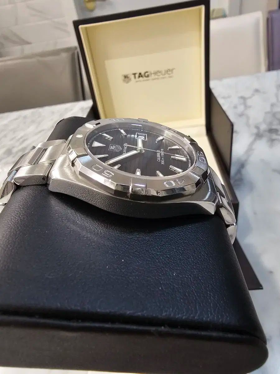 Heuer アクア