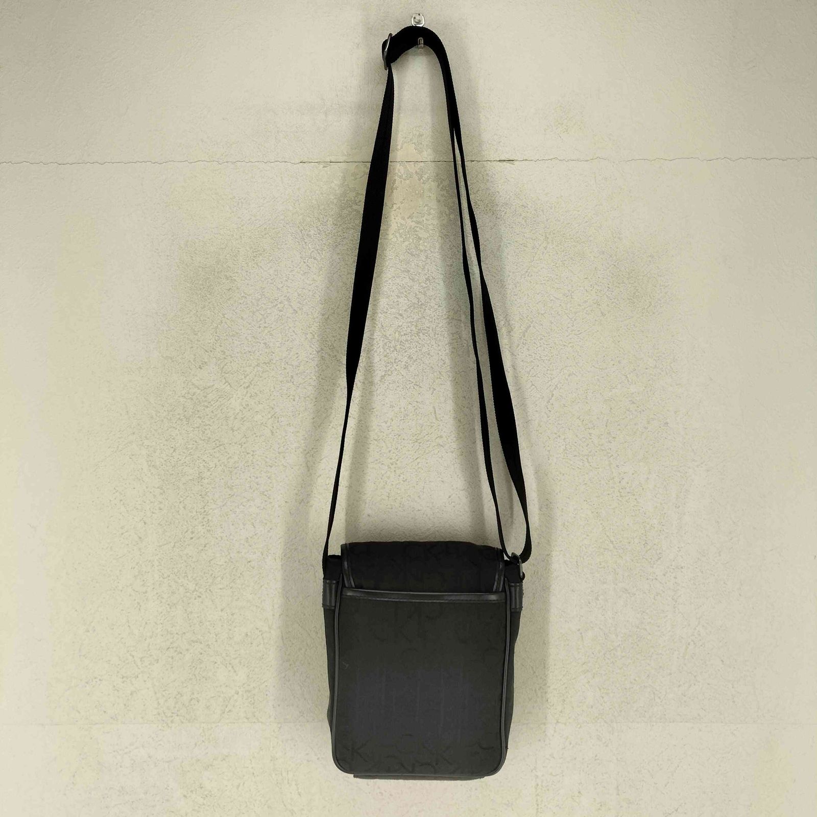 シーケーカルバンクライン ck Calvin Klein モノグラム刺繍ショルダーバッグ メンズ 表記無 