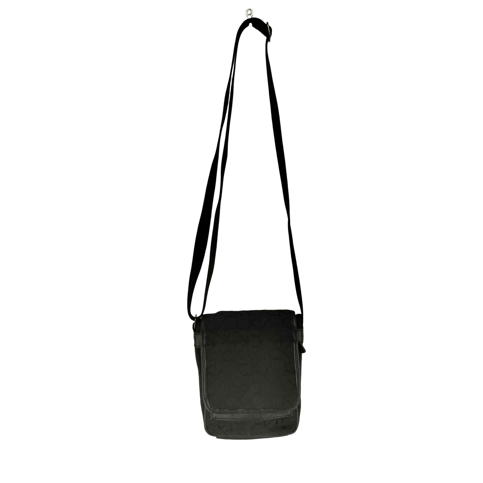 シーケーカルバンクライン ck Calvin Klein モノグラム刺繍ショルダー