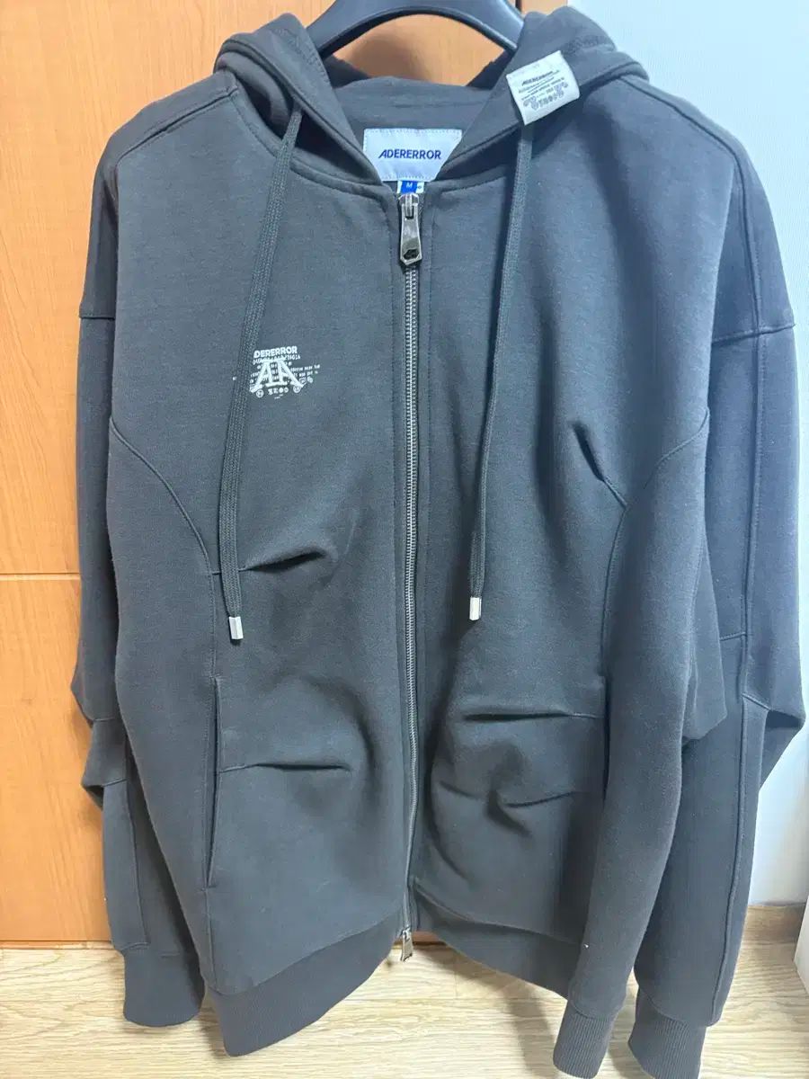 ADER ERROR アーダーエラー ノルク フードジップアップ ブラックカーキ M