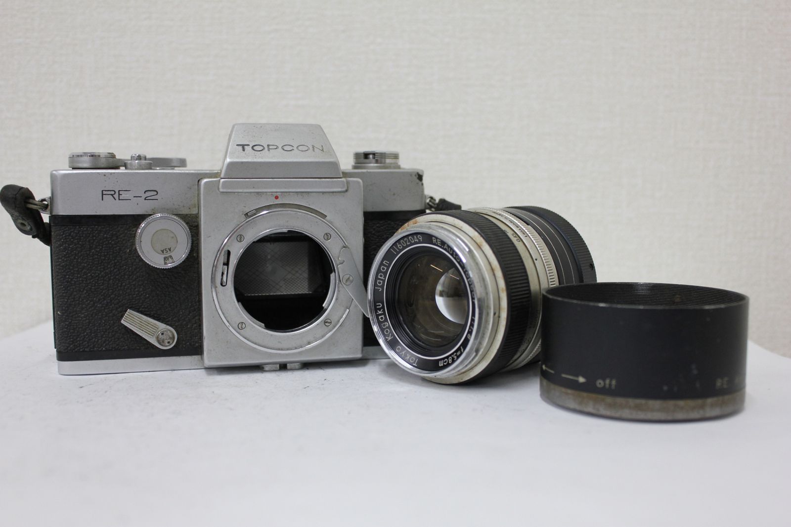 品 TOPCON RE-2 RE.Auto-Topcor 5.8cm F1.8 TO-R AUTO TELEPLUS 2X フード付き ボディレンズセット e3610