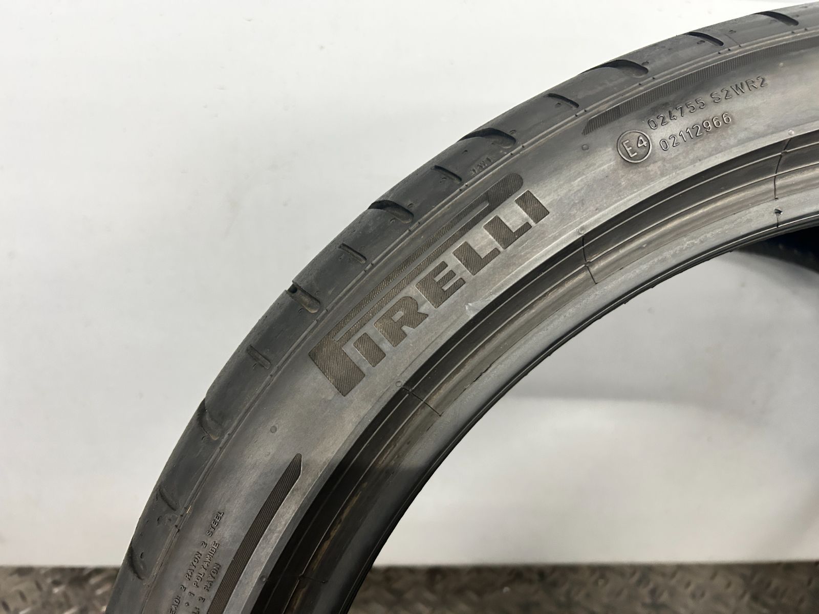 ピレリ P ZERO CORSA 285 35 zr 22 106 Y 2本セット