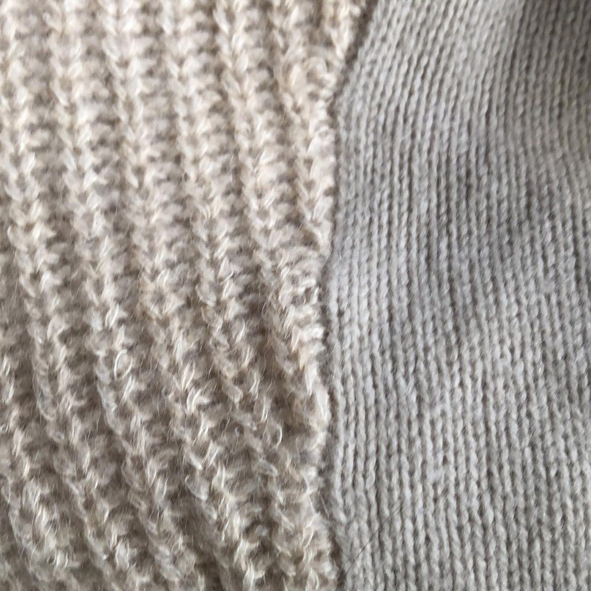 ストゥディオズ 長袖セーター