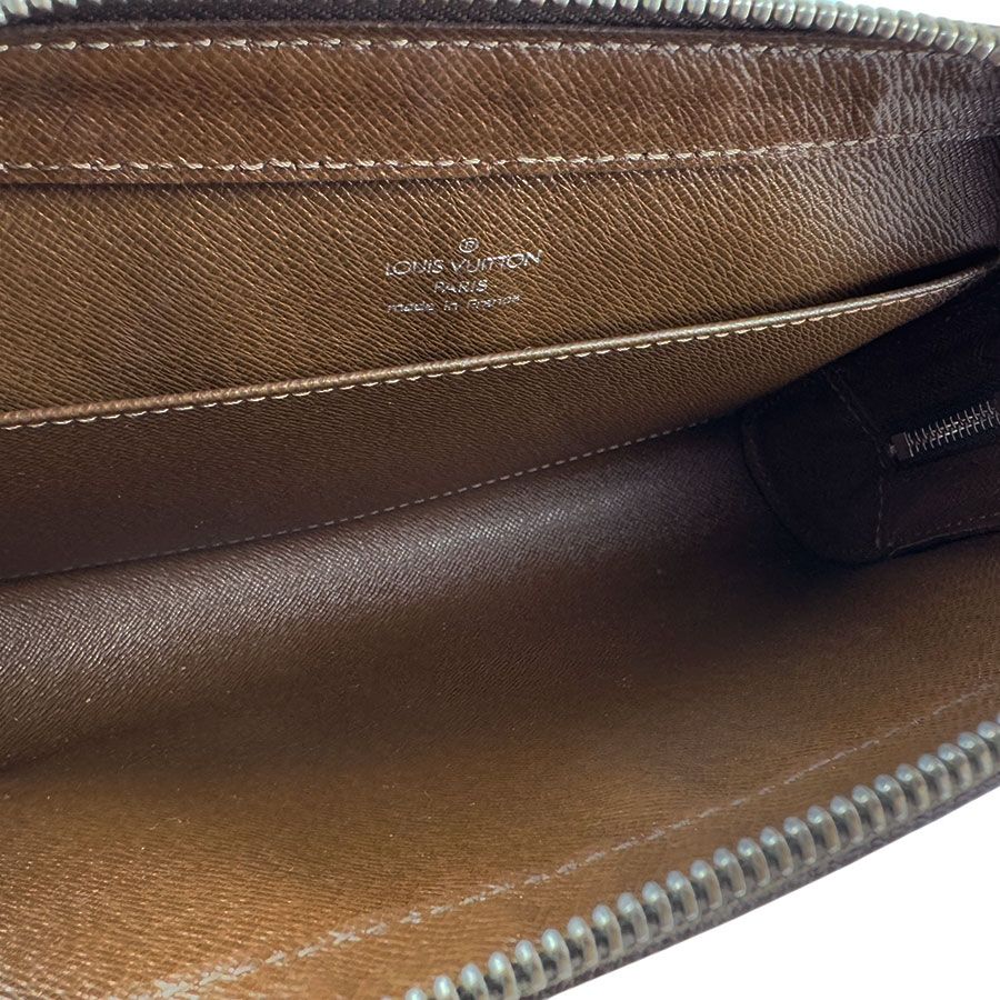 VUITTON セカンドバッグ