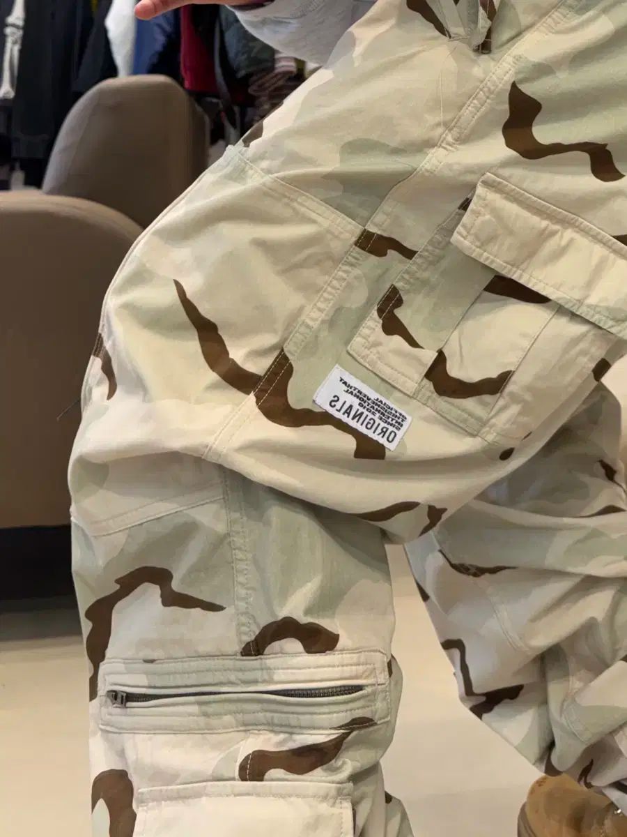 カーゴ フライト