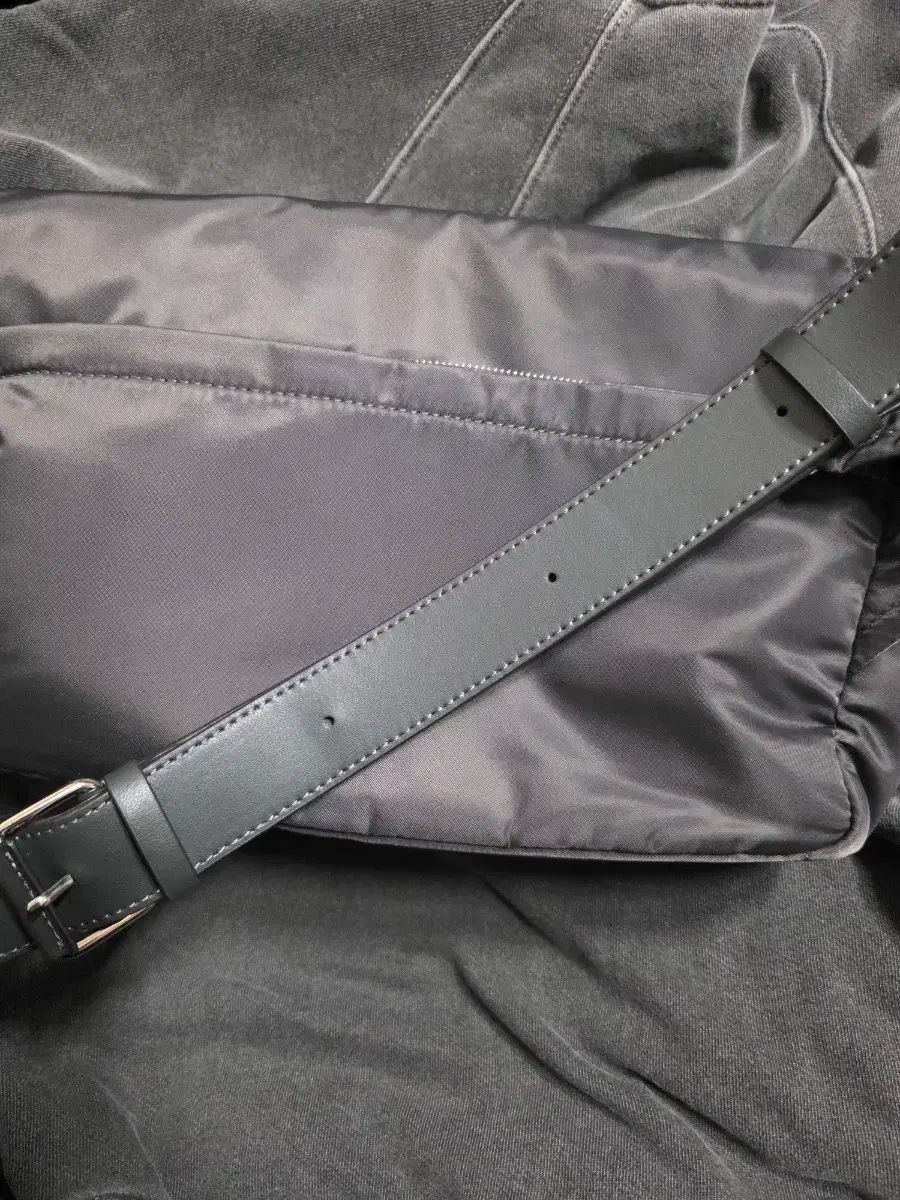 vunque Hey Double Pocket クロスバック ショルダーバッグ メッセンジャーバッグ グレー DECORATOM_COM_BR