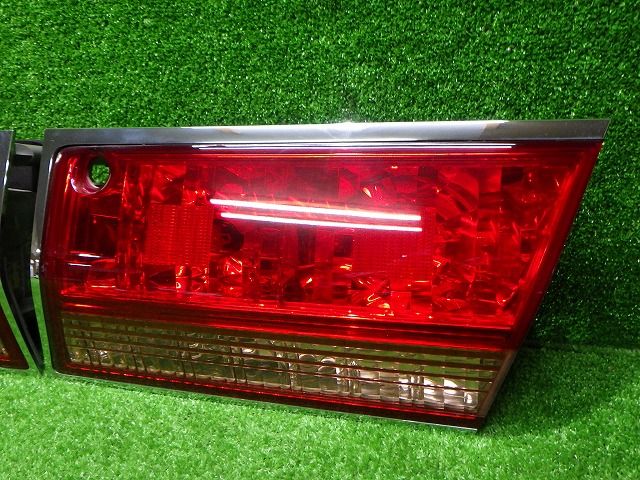 17クラウン 内側 トランクテール左右 JZS 171/175 ロイヤル 後期 30