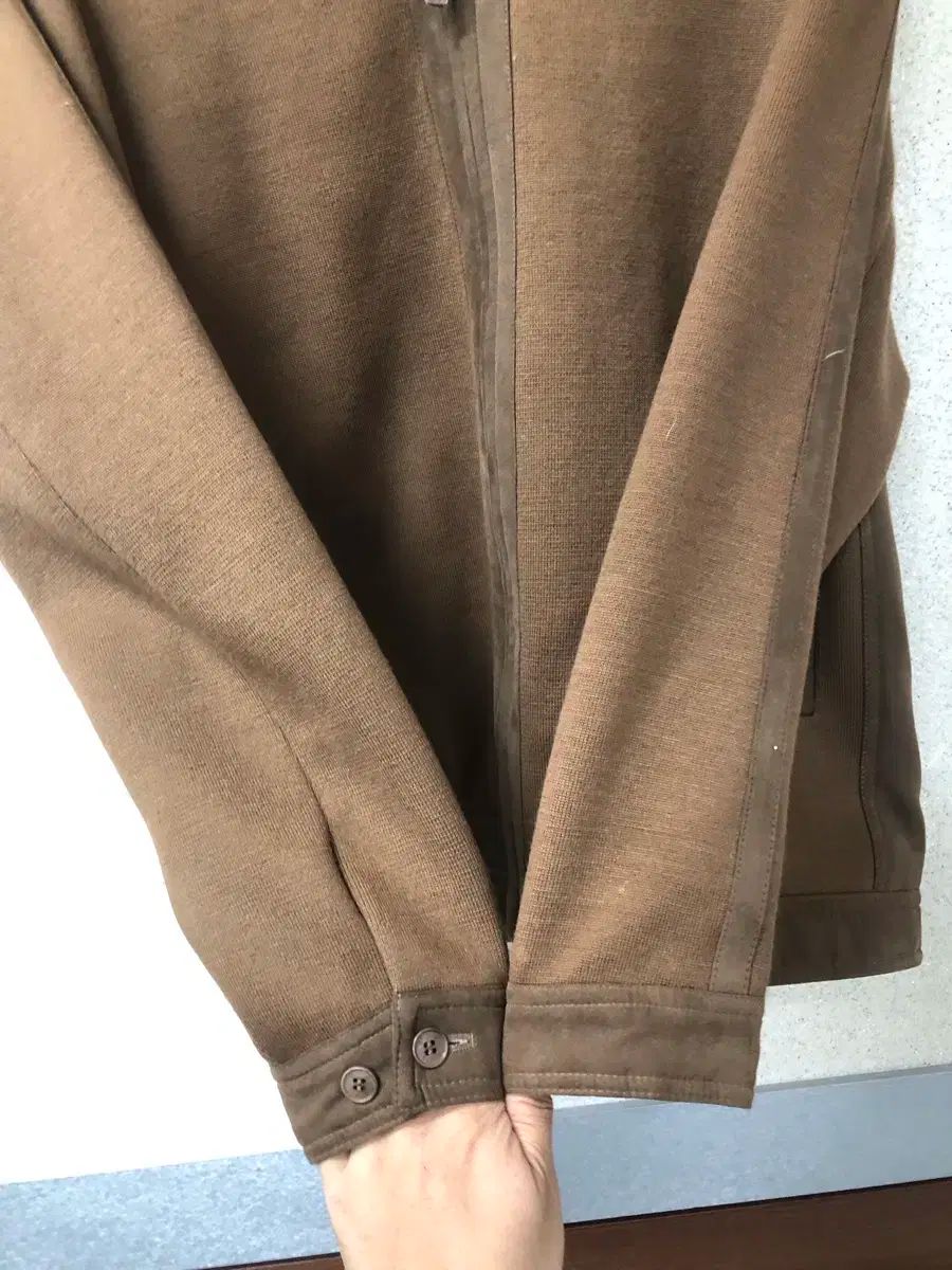 ブラウン ジャケット