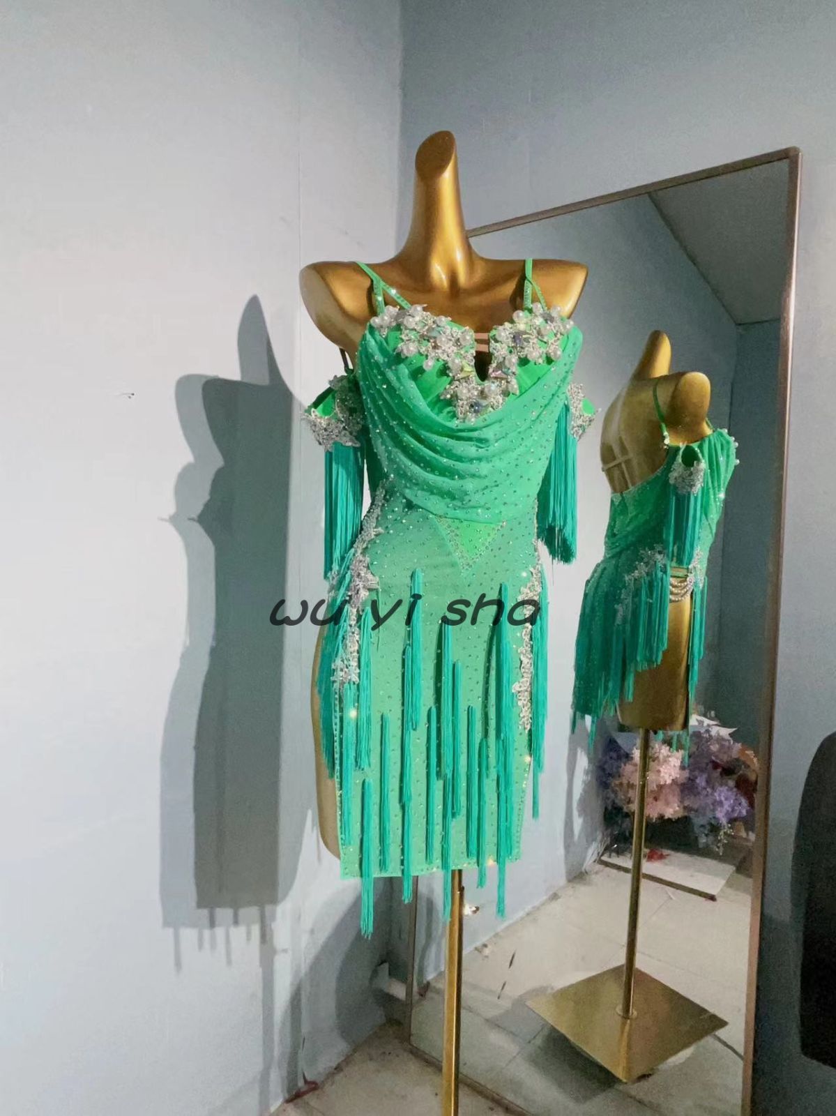 ラテンダンス衣装 グリーン フリンジドレス 豪華花装飾 競技用 ステージ用 オーダーメイド対応