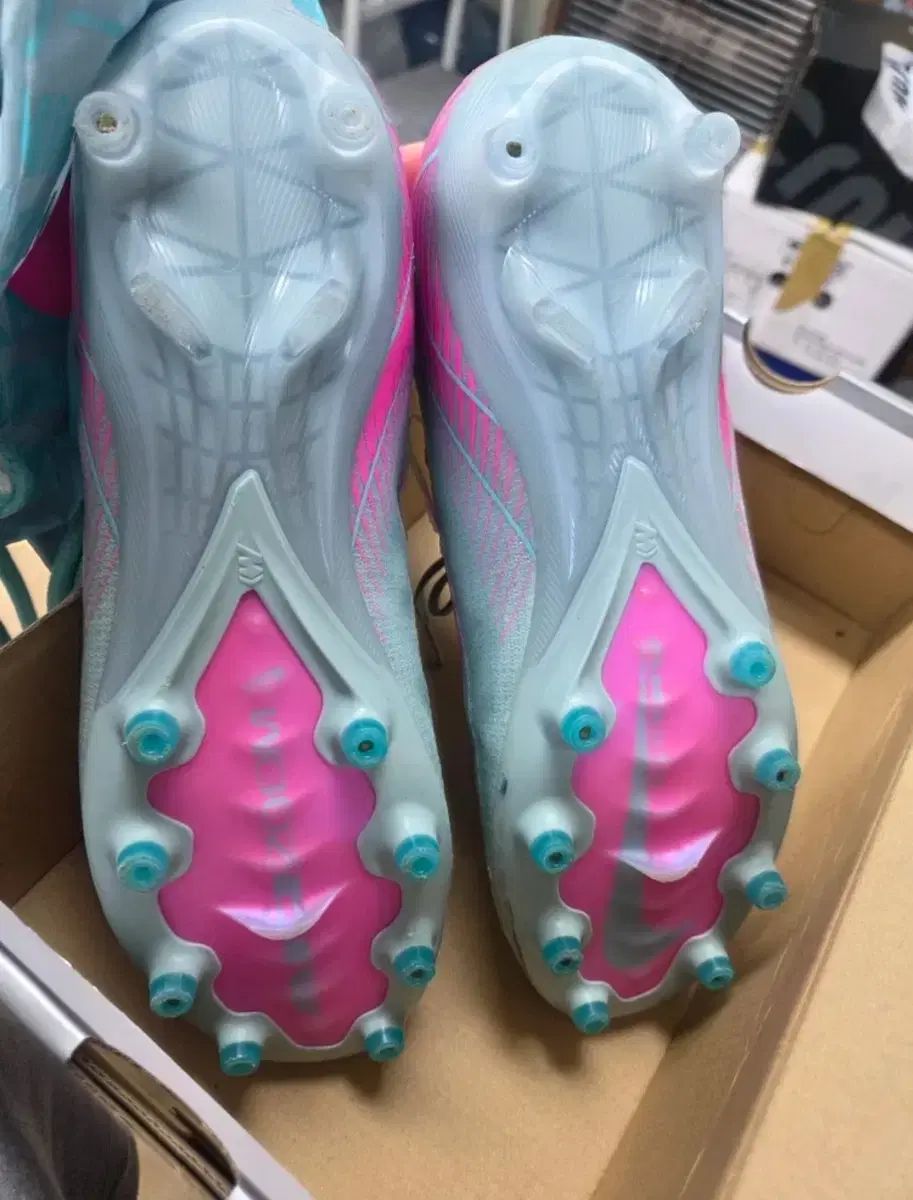 ナイキ マーキュリアル ベイパー 16 280 fg