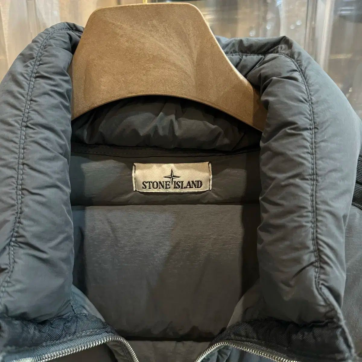 23FW ストーンアイランド シームレス ダウンベスト