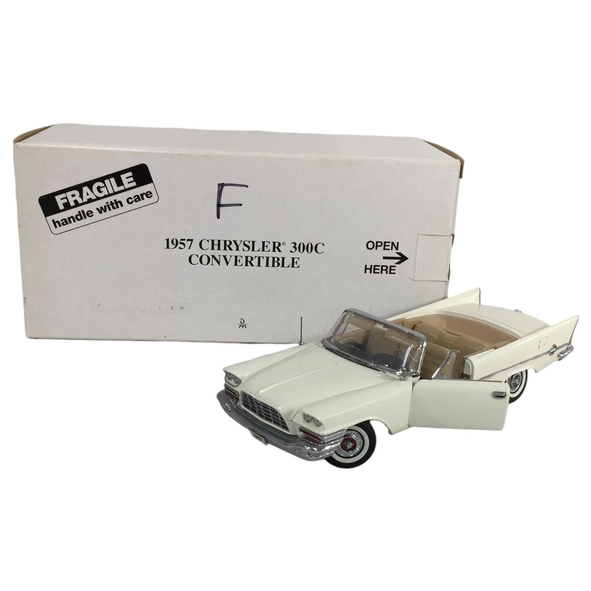 ダンバリーミント 1 24 1957 クライスラー 300C コンバーチブル ミニカー N10544477