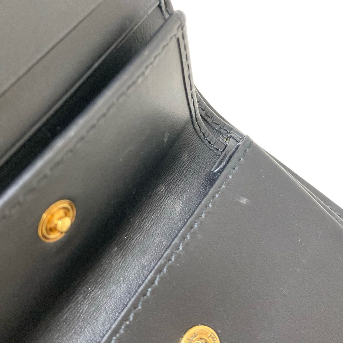 サルバトーレフェラガモ 2つ折り財布