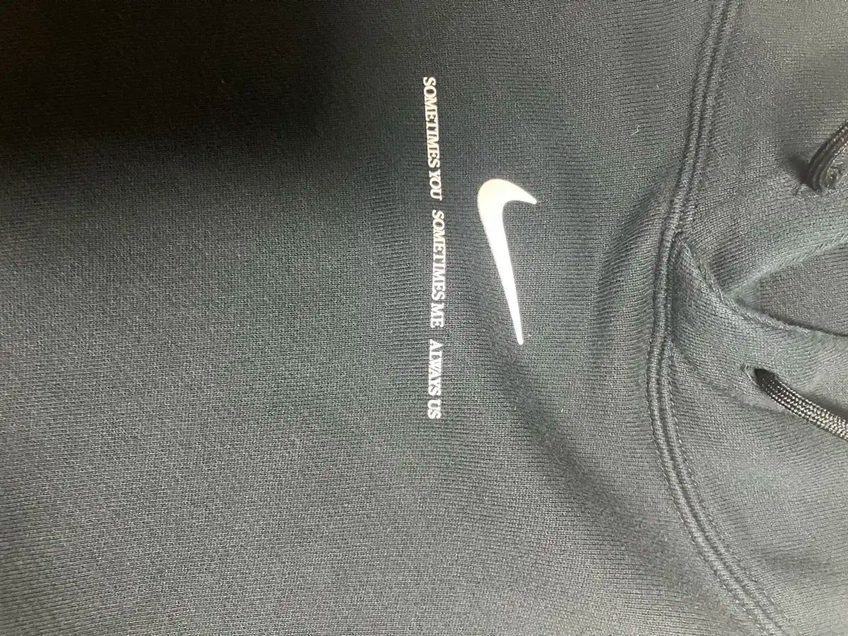 ブラック フーディー