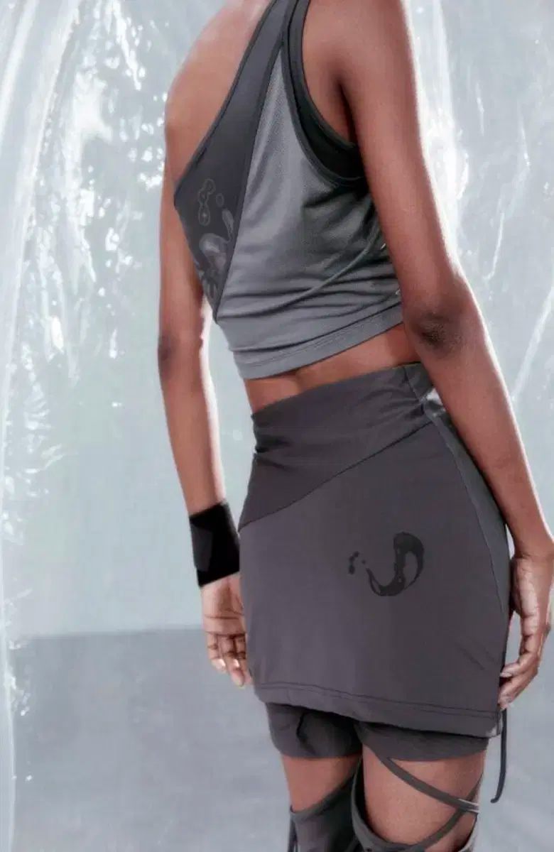 オホス ディタッチャブル ストラップ スカート ショーツ チャコール 1サイズ