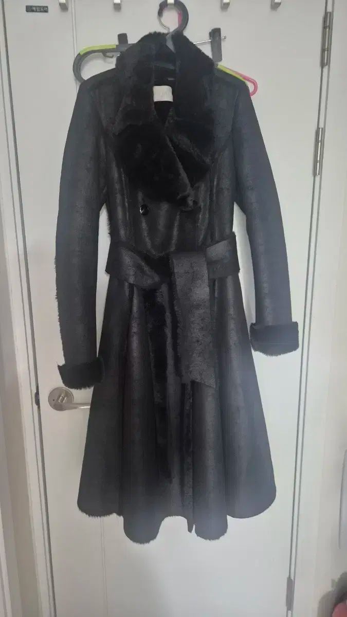 -ブラック ムートン ロング コート