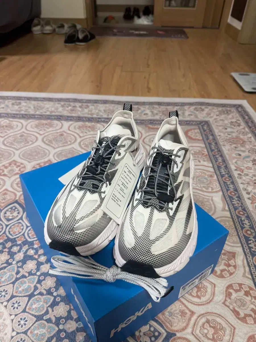 HOKA ONE ONE ホカオネオネ 麻 マファテ スピード4 ライト 白 270