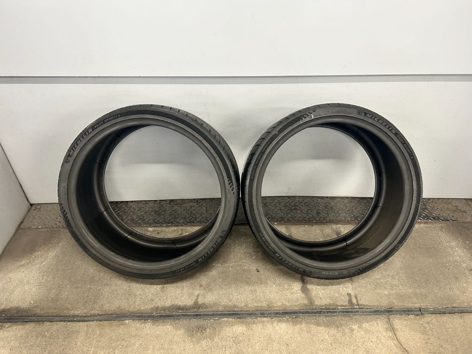 ミシュラン Michelin pilotsport 4 S パイロットスポーツS 335 25 zr 22 2本セット