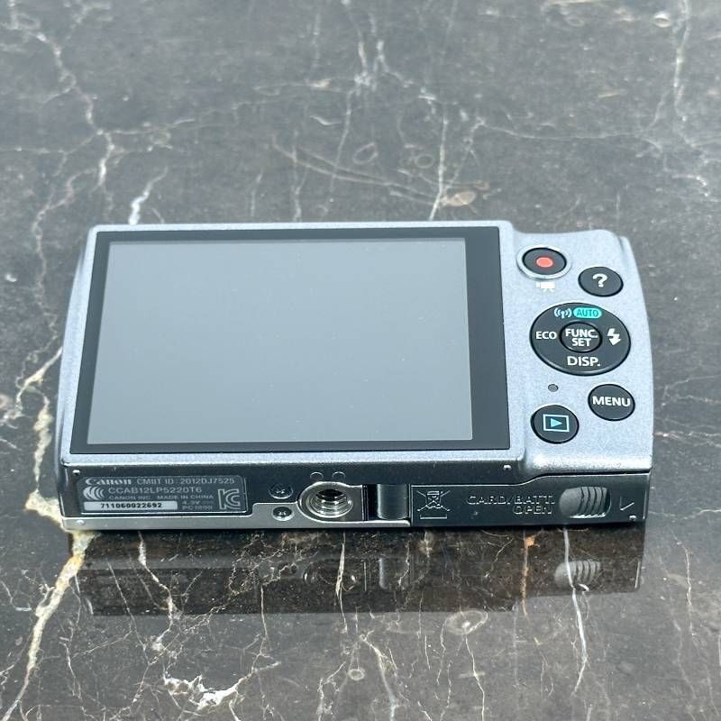 1600万画素 光学5倍ズーム