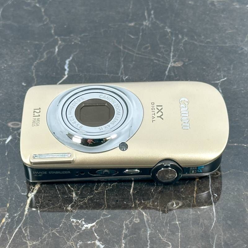 ゴールド コンデジ