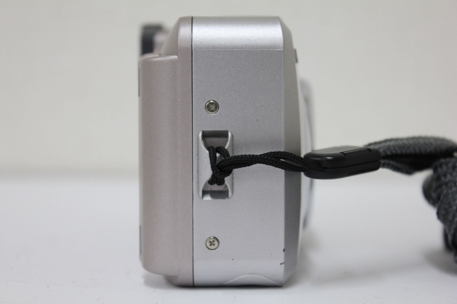 コンパクトカメラ