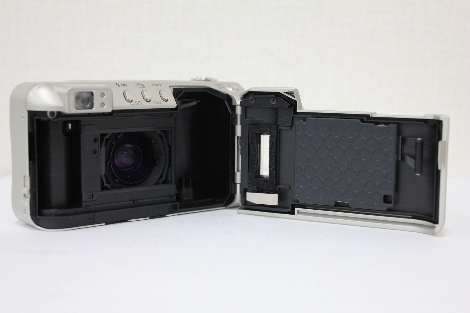 mm コンパクトカメラ