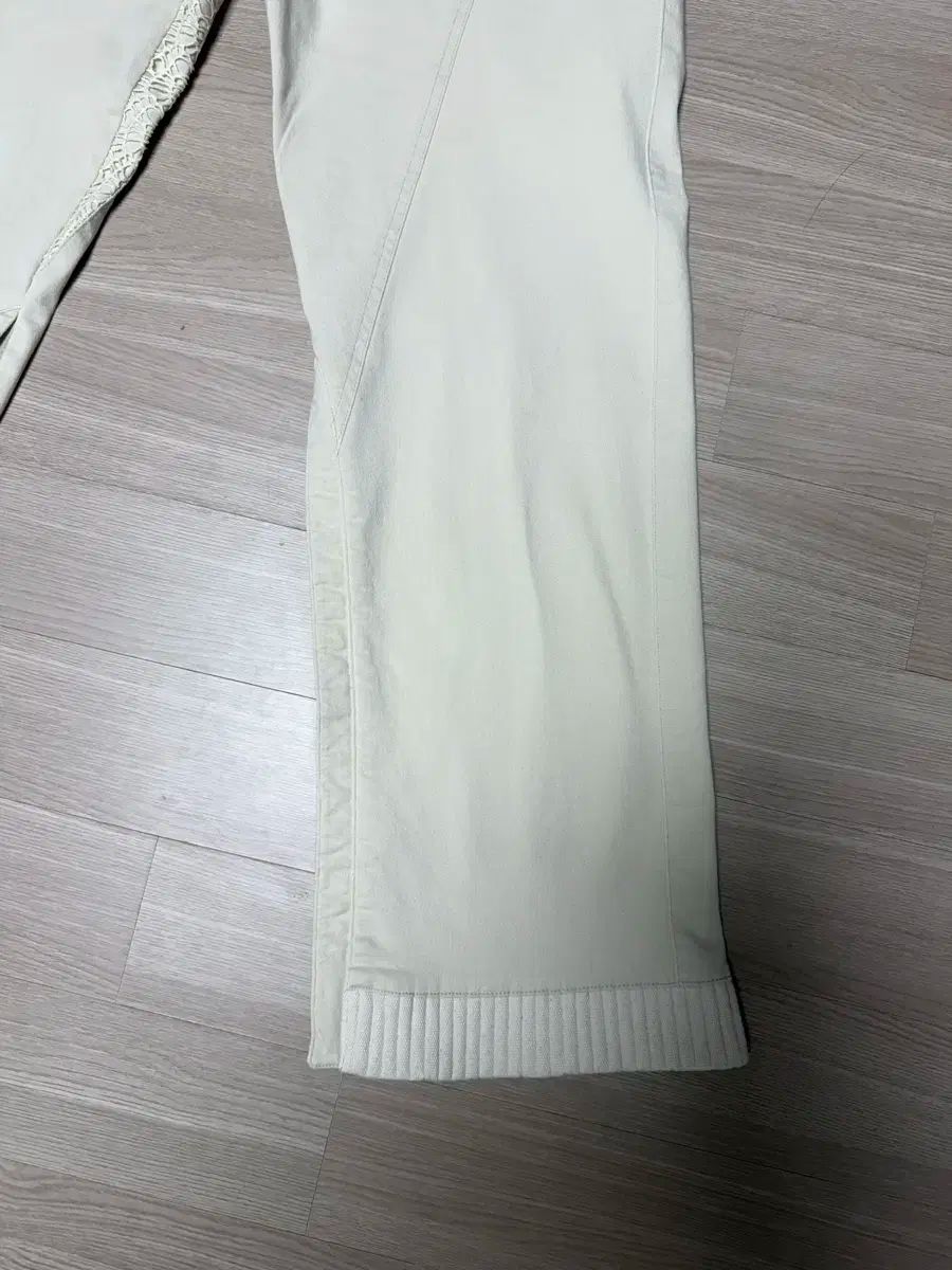xlim ep 3 02 trousers アイボリー