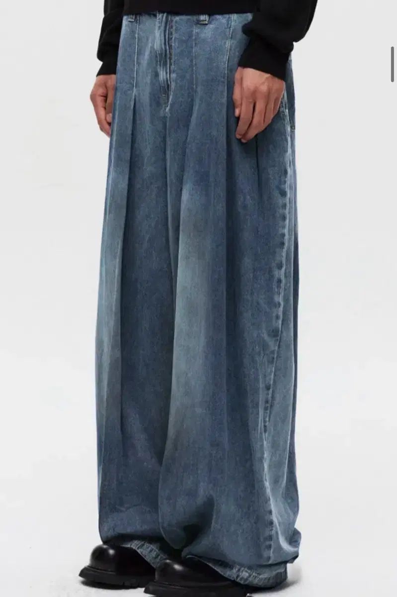 DNSR ディアンサー ミュルティプリプリーツ デニム ブルー L