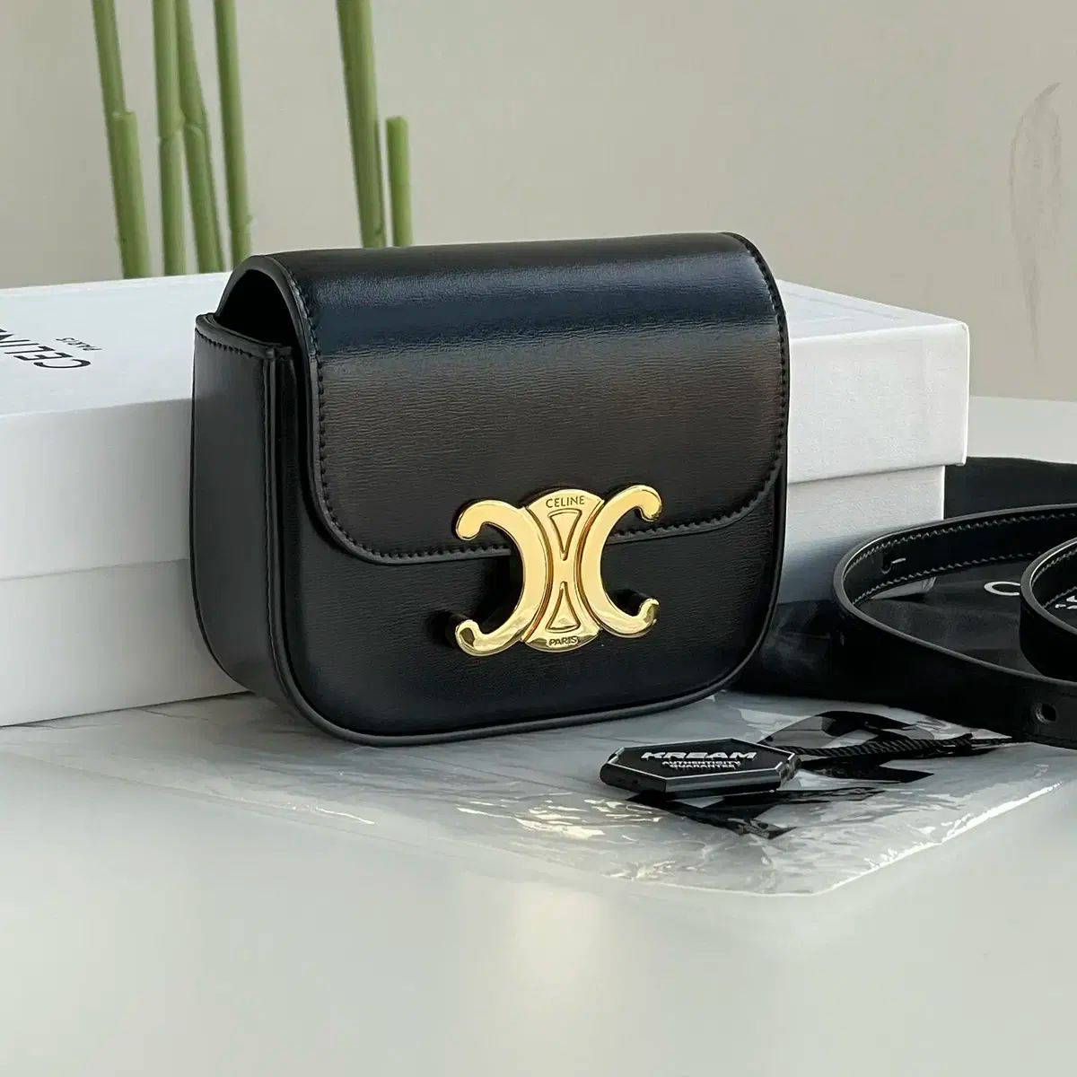 Celine ミニ Claude クロスバック