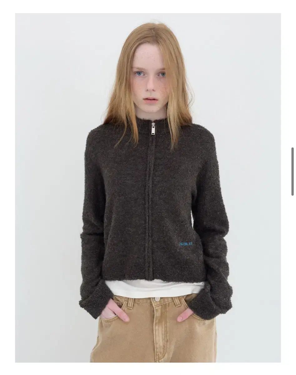 ENZO BLUES ブークレ クロップド ニットジップアップ