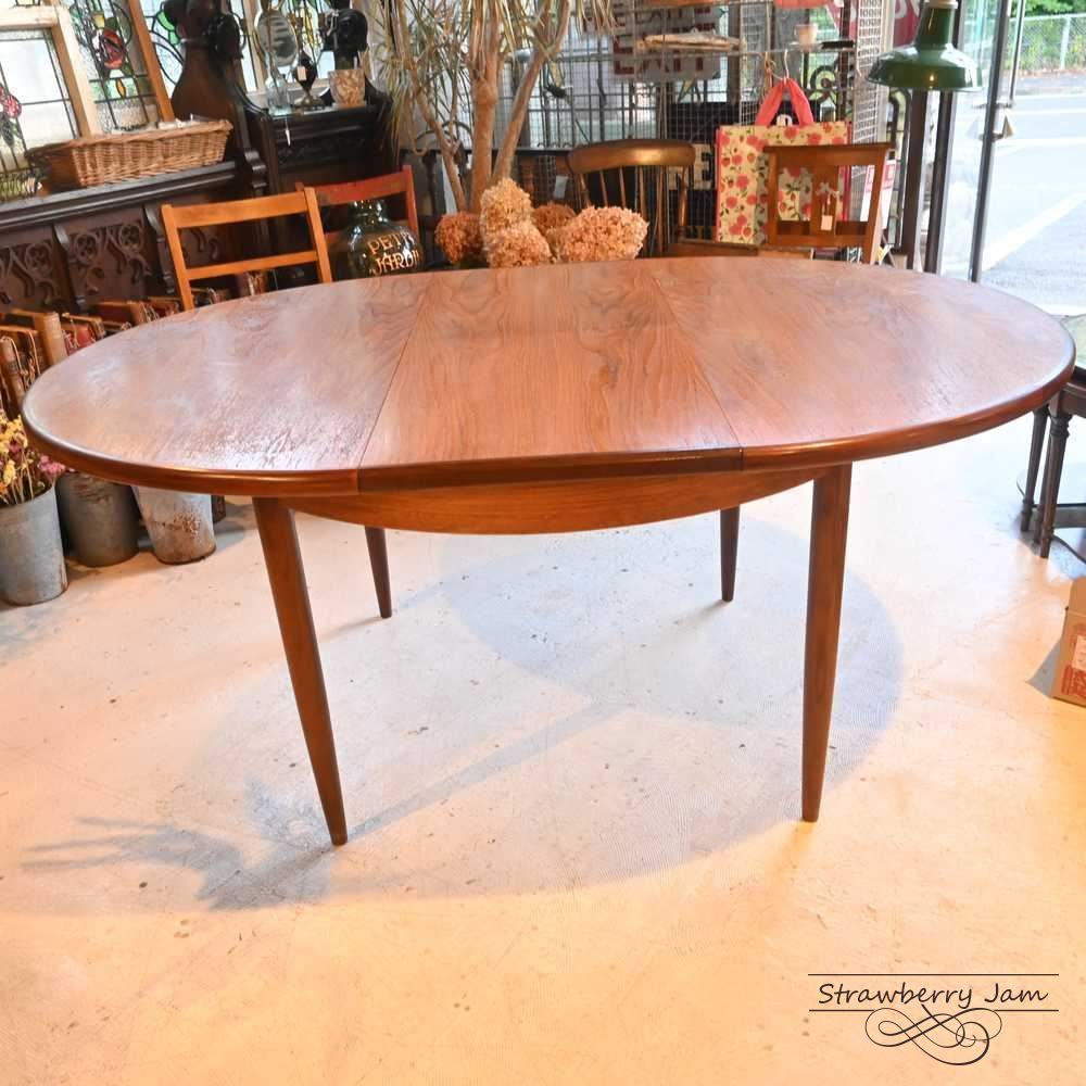 丸テーブル イギリス