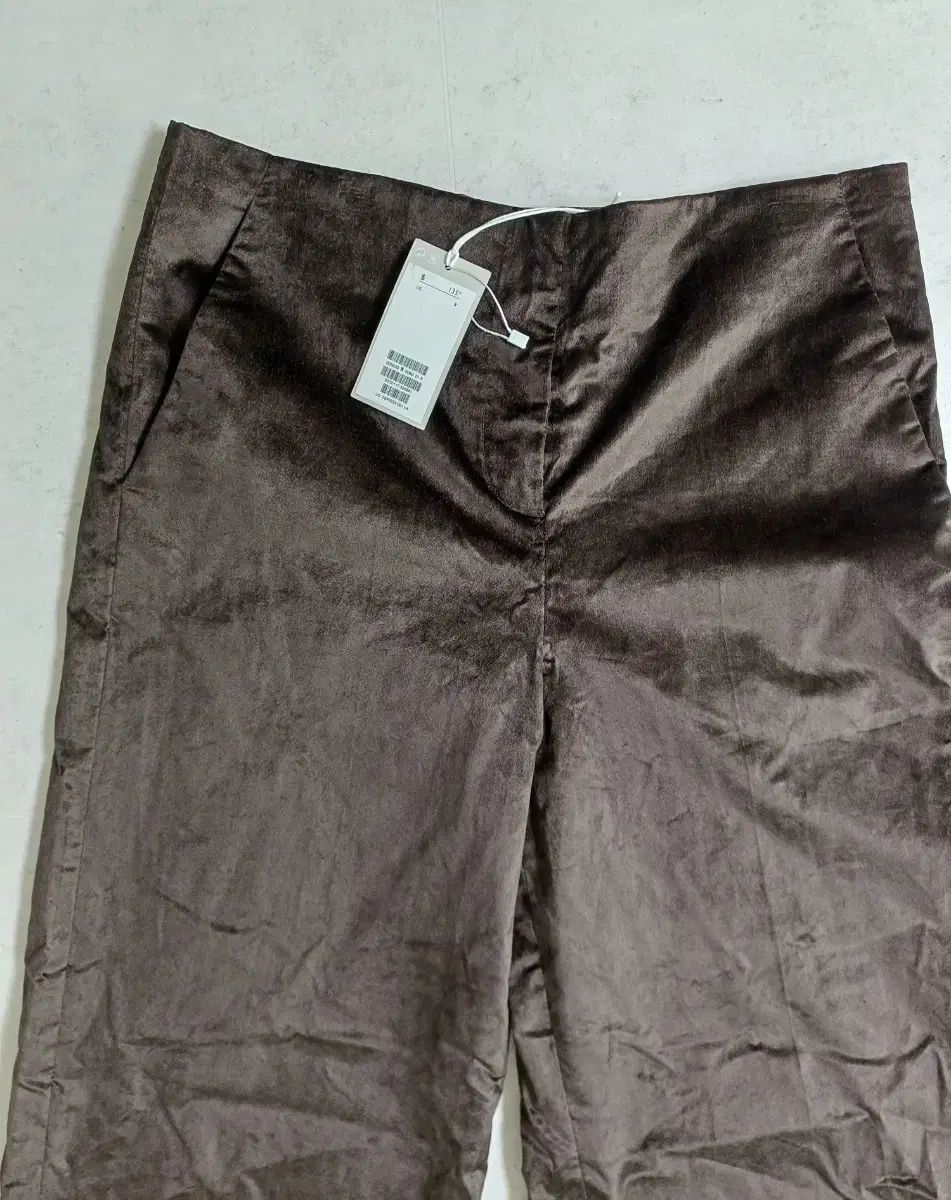 レディース COS ワイルドフィット ベルベット ズボン ストレッチ加工 30