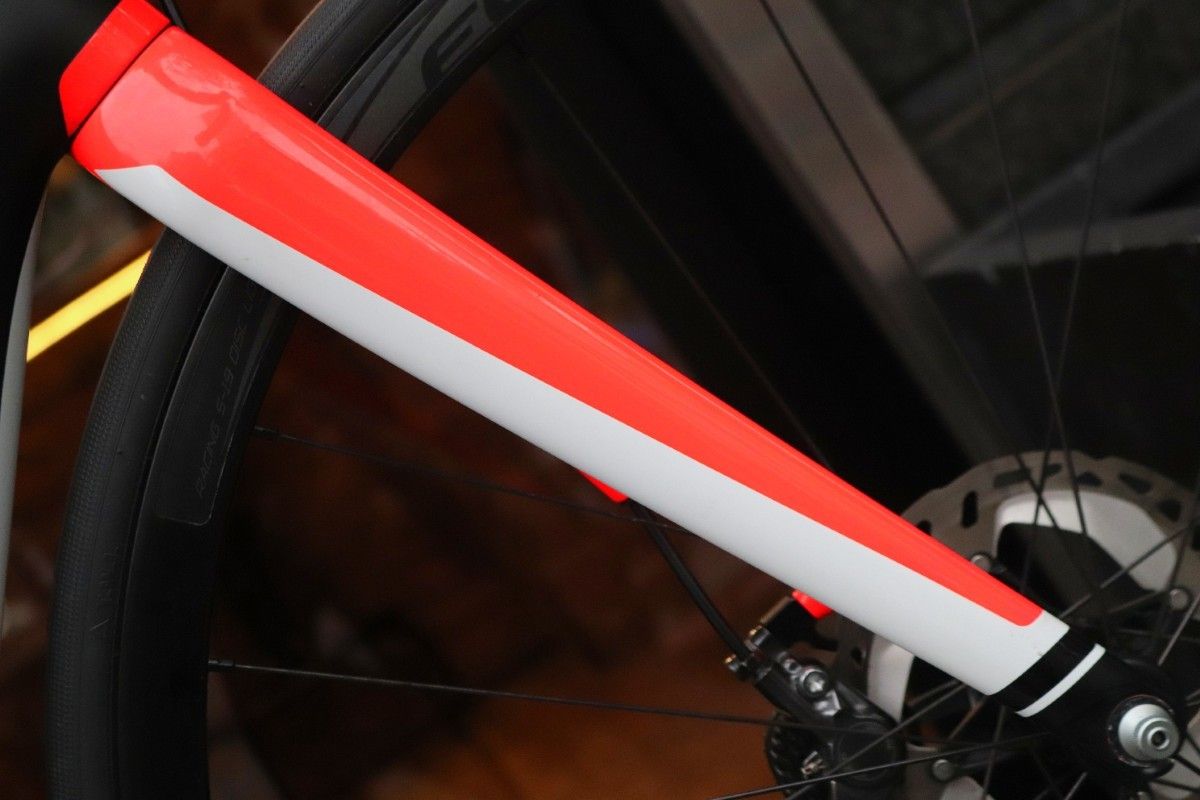 スペシャライズド SPECIALIZED エスワークス ターマック S-WORKS TARMAC SL5 DISC 2016モデル 54サイズ シマノ アルテグラ R8070 MIX Di2 11S カーボン 東京南麻布店 BRIGHTFACE_UK