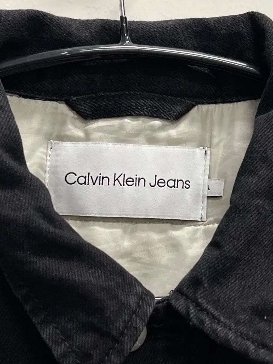 ブラックデニム