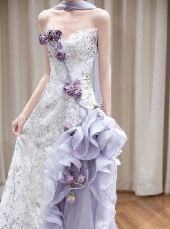 夢幻のフローラルエレガンスドレス