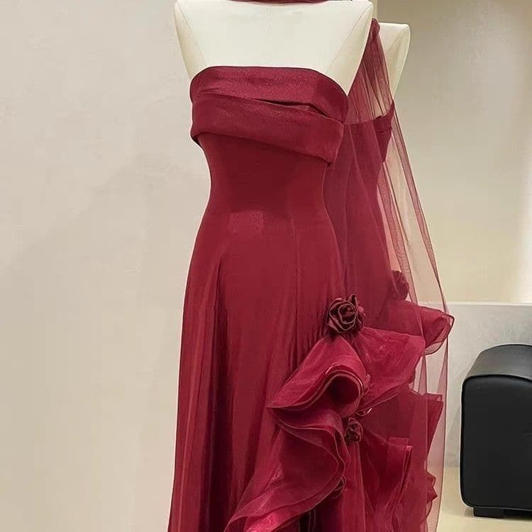 新品✨️バーガンディ＆ローズフリルロングドレス✨️キャバドレス 新品 バーガンディ＆ローズフリルロングドレス キャバドレス - メルカリ