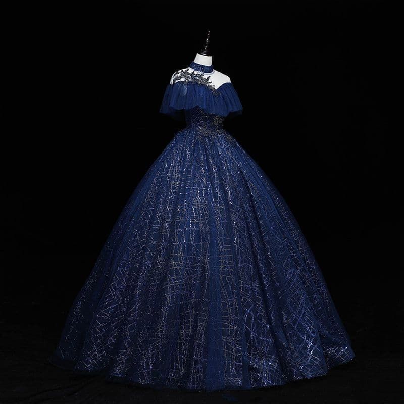 深い夜空の輝きを纏う幻想的ネイビーオフショルダードレス