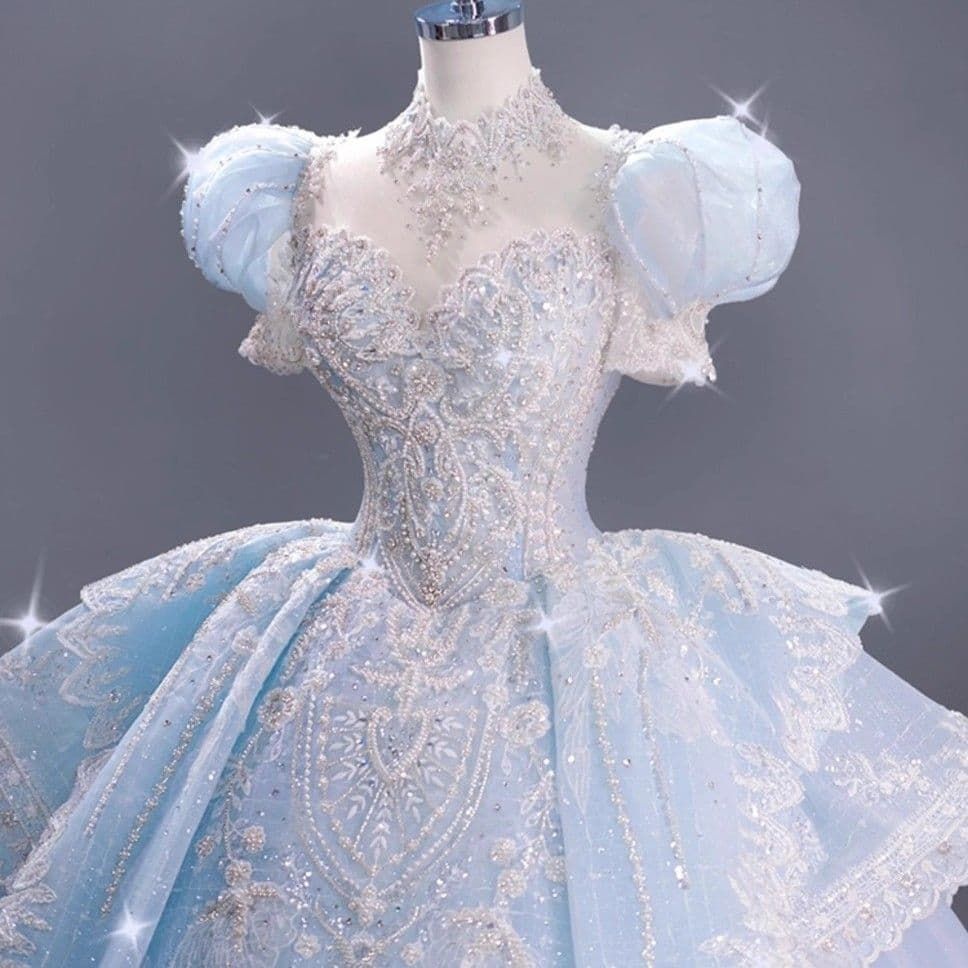 シンデレラのように輝くレース刺繍ブループリンセスドレス 大きいサイズも