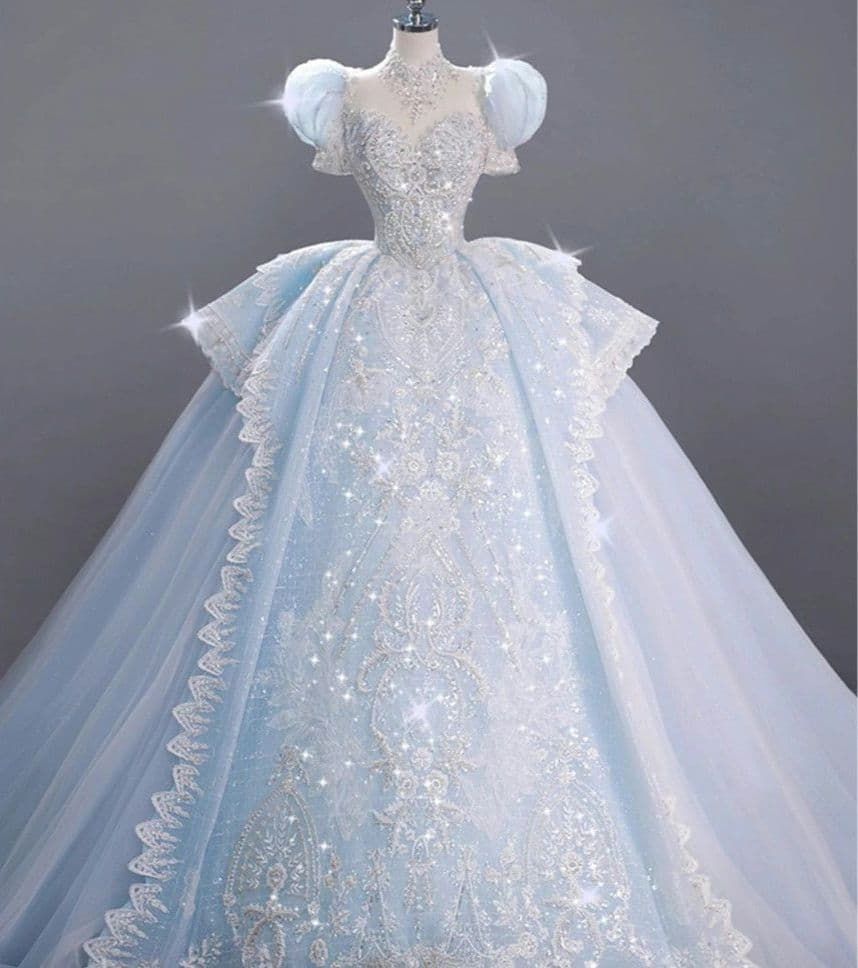 シンデレラのように輝くレース刺繍ブループリンセスドレス 大きいサイズも