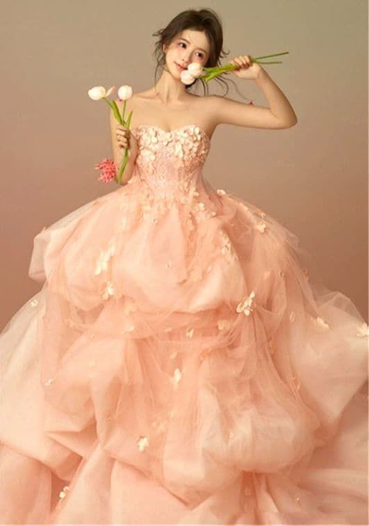 甘く ピンクフラワーデザインのプリンセスドレス ゆるふわ