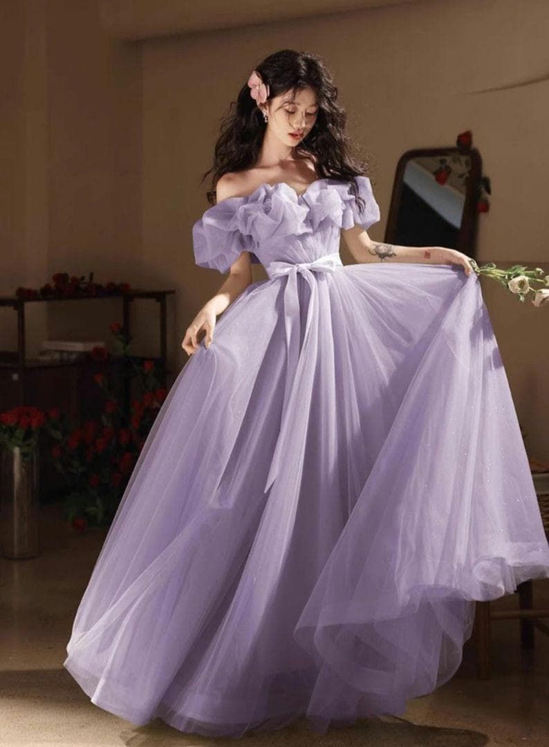 専用✨️優しいラベンダーのふんわりロングドレス✨️オフショルダー フェミニン 新品 優しいラベンダーのふんわりロングドレス オフショルダー