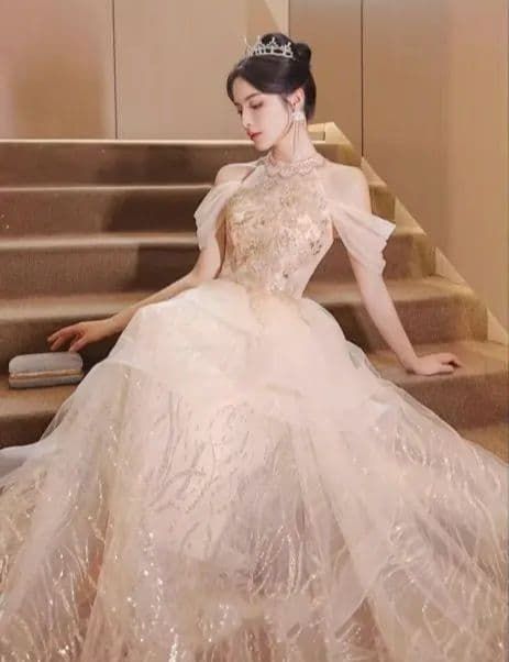 清楚さと華やかさを両立