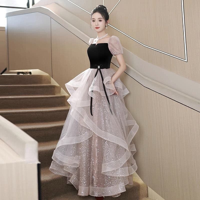 華やかラメとフリルレースのパーティードレス 前撮り ホワイト