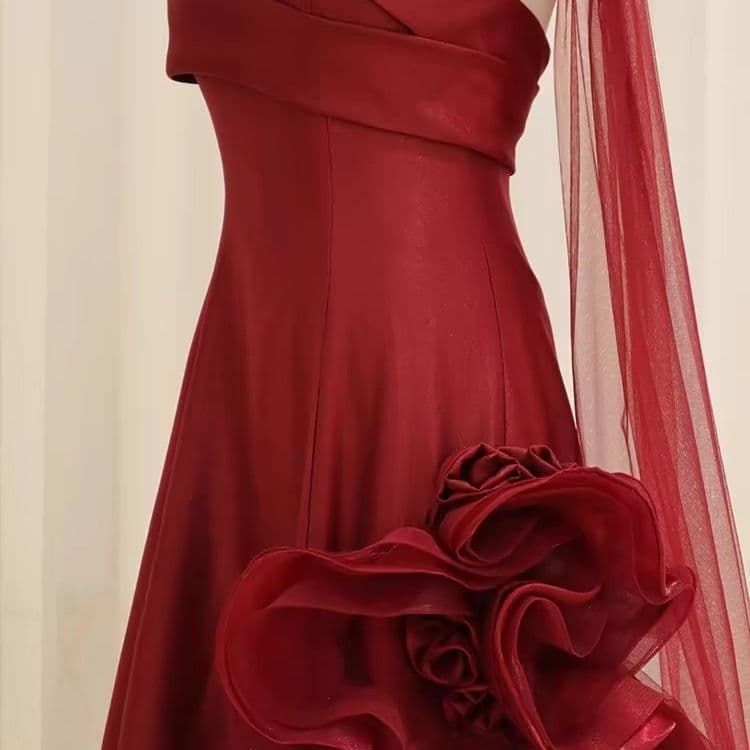 新品 バーガンディ＆ローズフリルロングドレス キャバドレス - メルカリ