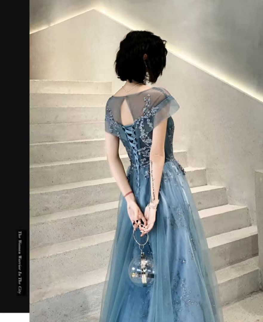 カクテルドレス