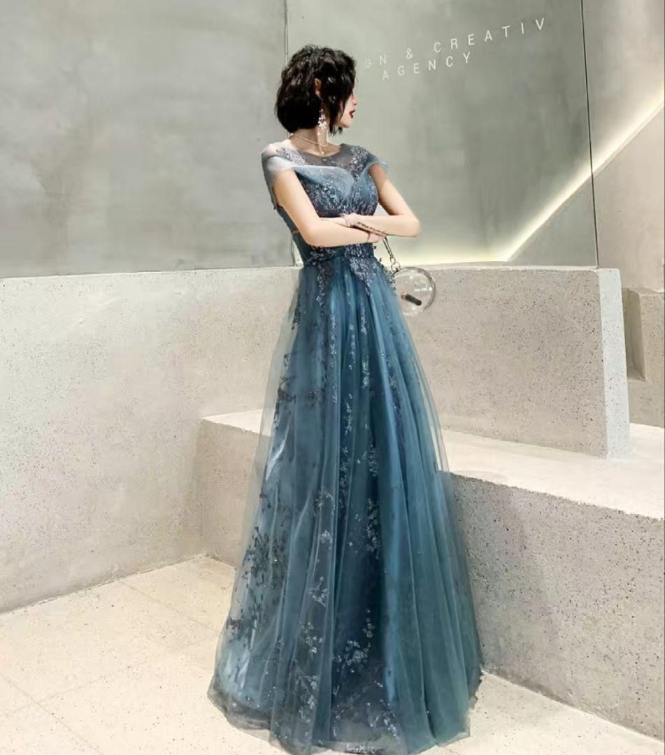 カクテルドレス