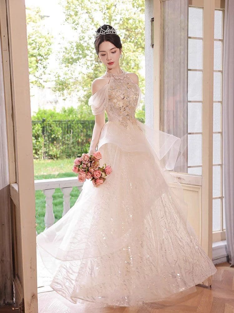 清楚さと華やかさを両立